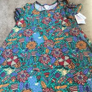 Lularoe Carly floral pattern
